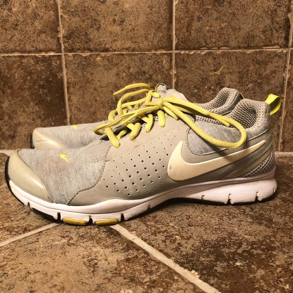 NEON GREEN & GRAY NIKE RUNNING SHOES 8.5 SNEAKERS